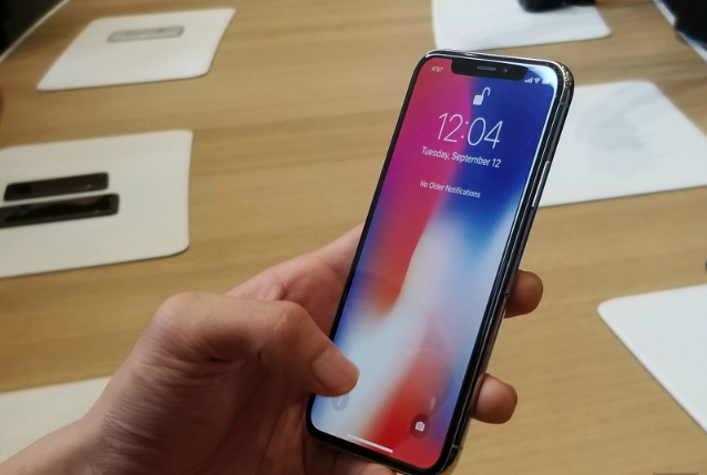 تعرف على عدد أجهزة التي سيتم توافرها من هاتف iPhone X عند بدء الطلب المسبق مدونة نظام أون لاين التقنية