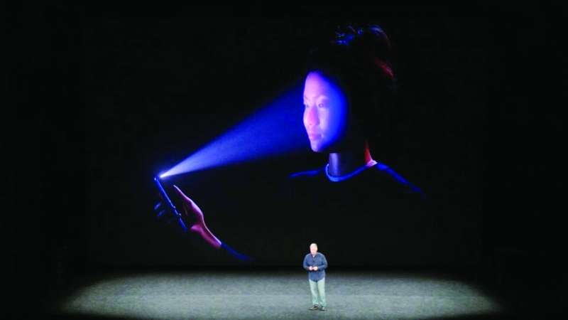 بعد ظهور الكثير من الشائعات آبل تنفي خفض جودة ودقة ميزة Face ID في هاتف آيفون اكس مدونة نظام أون لاين التقنية